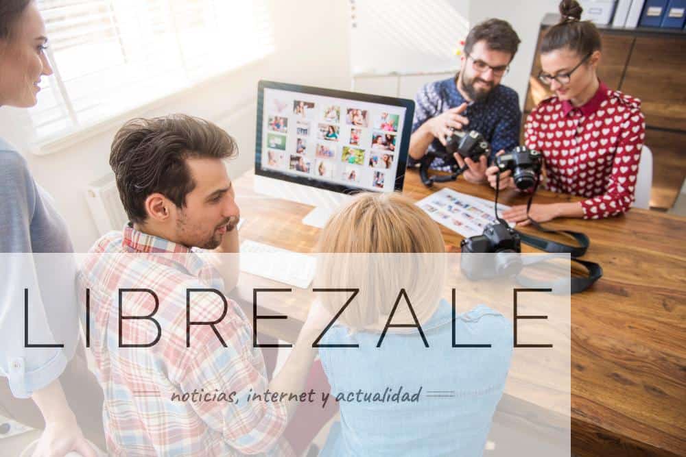 personas trabajando en marketing