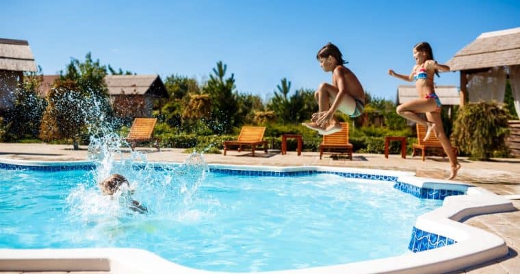 ¿Quién inventó las piscinas?