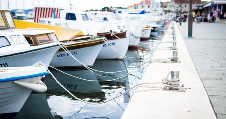 ¿Cómo elegir el tipo de barco ideal para tu aventura en el mar?