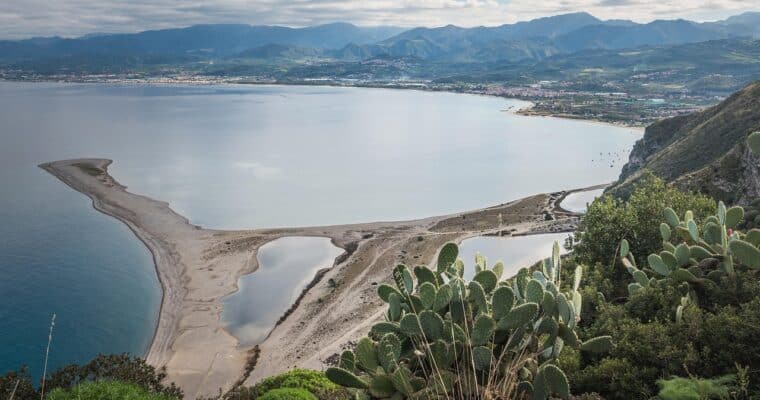 Viajes baratos: encuentra vuelos y alojamientos